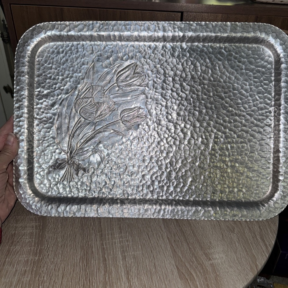 VTG Rodney Kent Hammered Aluminum Tulip Serving Tray #400 Hand Wrought Rimmed